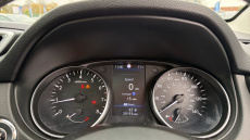 Nissan Qashqai 1.3 DiG-T N-Connecta 5dr [Glass Roof Pack] Petrol Hatchback